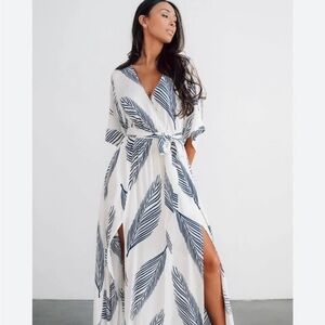 Chic Leaf Print Maxi Dress